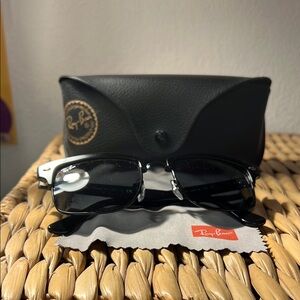 Ray-Ban Black Sunglasses with Case